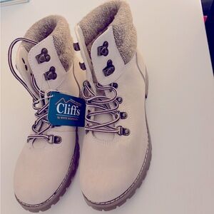 Cliffs by WHITE MOUNTAIN Cream Ankle Boots
